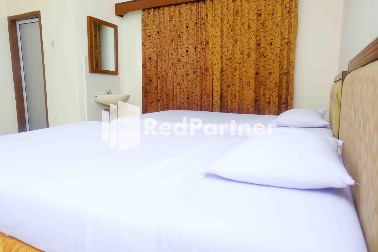 Hotel Transit 1 Makassar Redpartner Eksteriør bilde